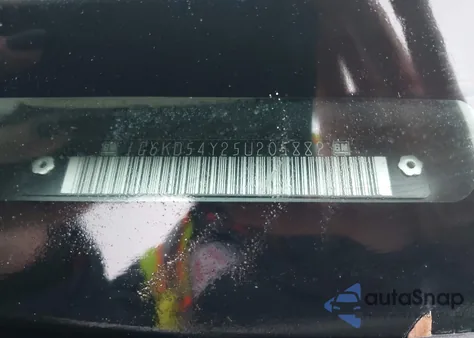 2005 Cadillac Deville Livery z USA, uszkodzony, nr VIN 1G6KD54Y25U205882